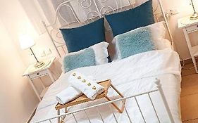 Bright Renovated Room